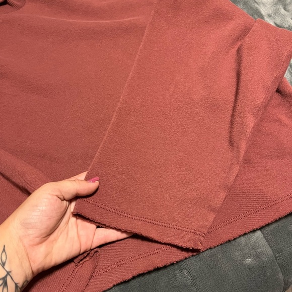 American eagle red turtleneck sweater - Picture 3 of 5